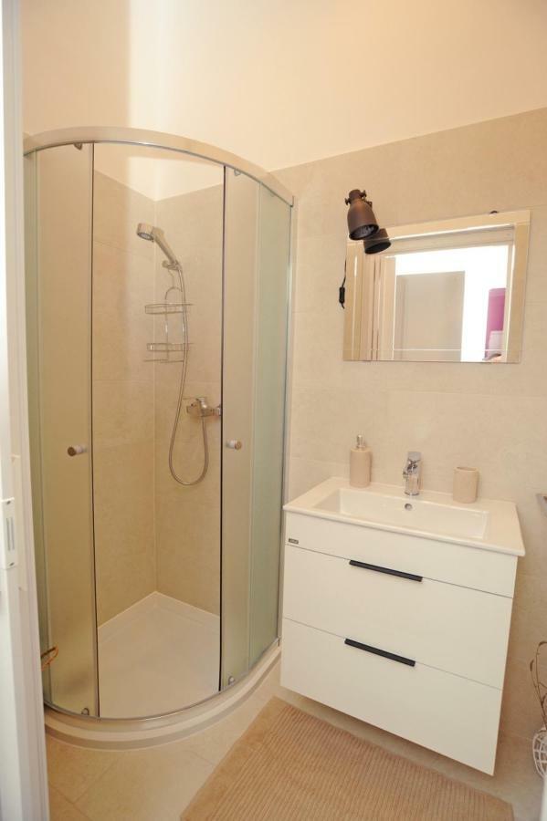 Garden Town Apartment ซาเกร็บ ภายนอก รูปภาพ