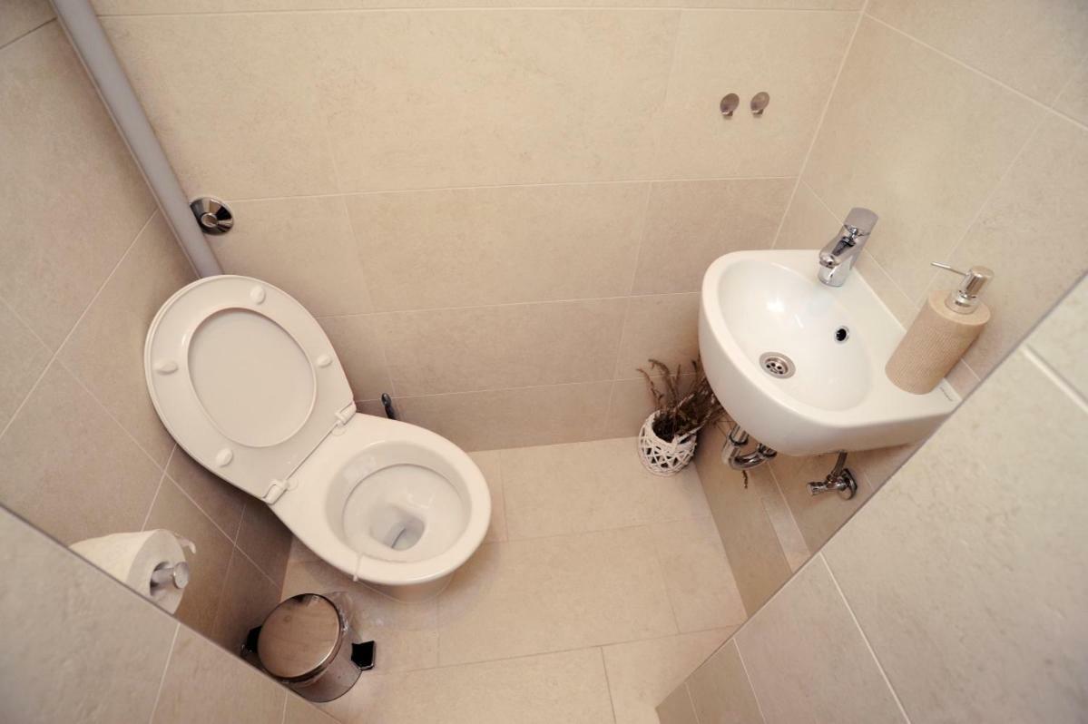 Garden Town Apartment ซาเกร็บ ภายนอก รูปภาพ