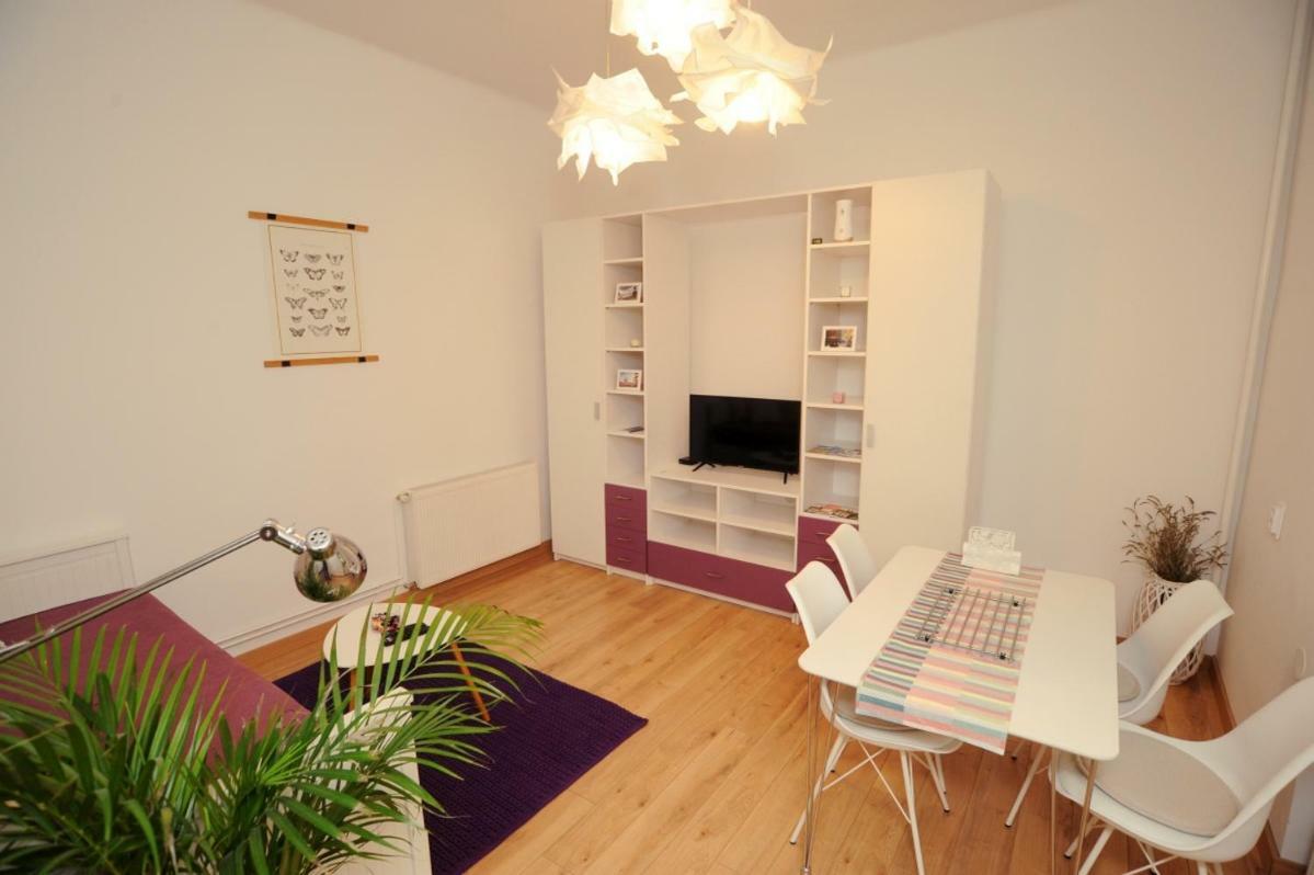 Garden Town Apartment ซาเกร็บ ภายนอก รูปภาพ